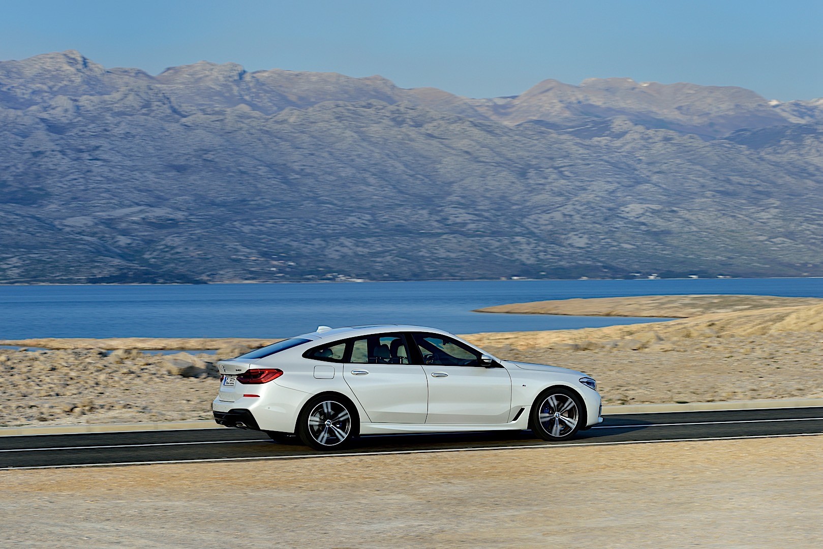 Bmw 6 Series Gran Turismo photo 12