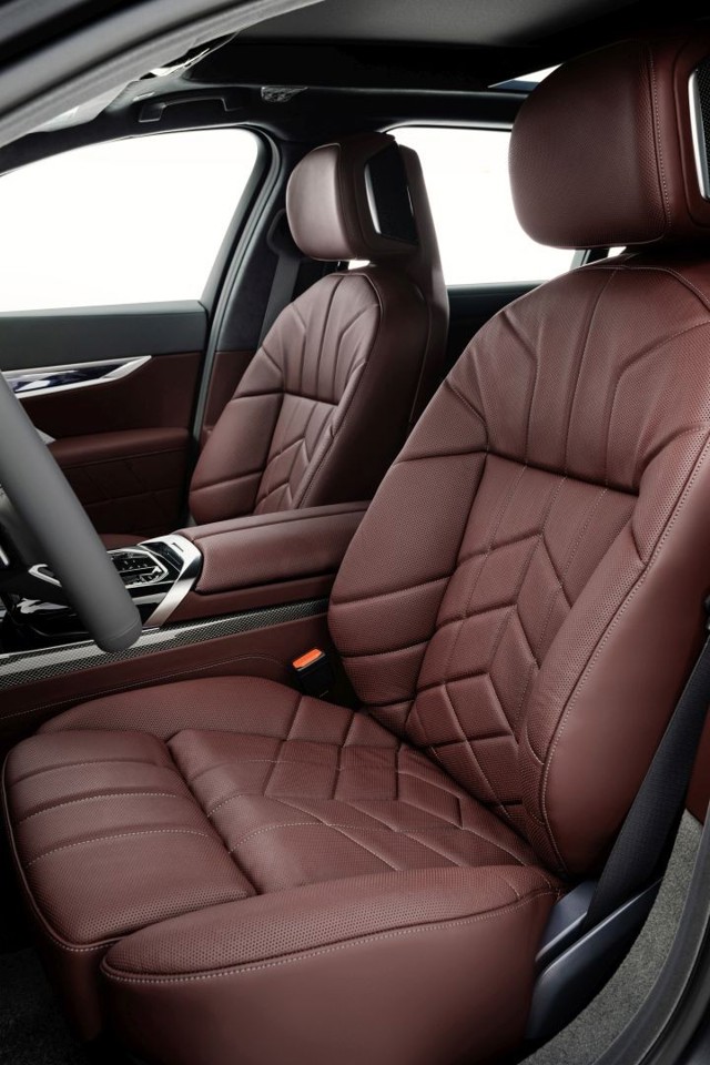 Bmw 7 Series photo 140
