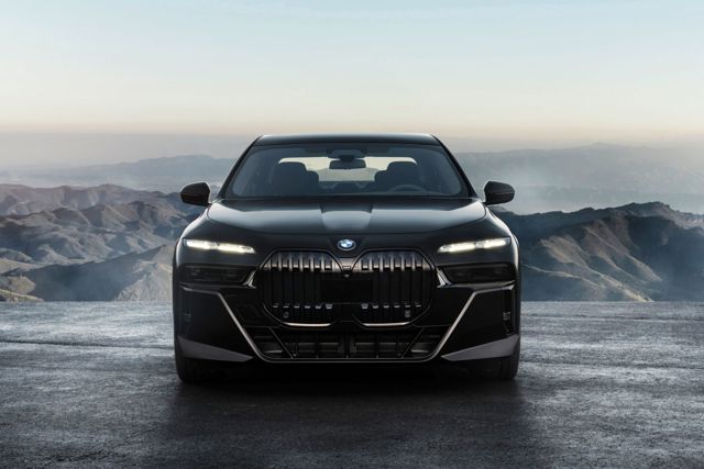 Bmw 7 Series photo 57