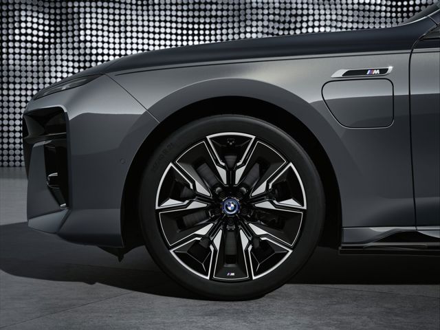 Bmw 7 Series photo 90
