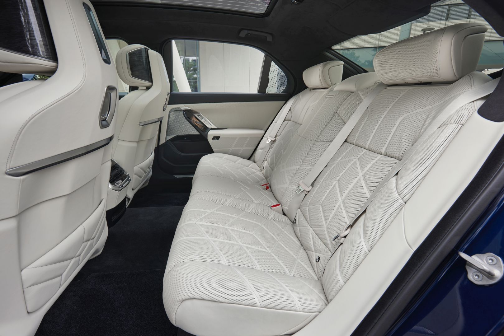 Bmw 7 Series photo 183