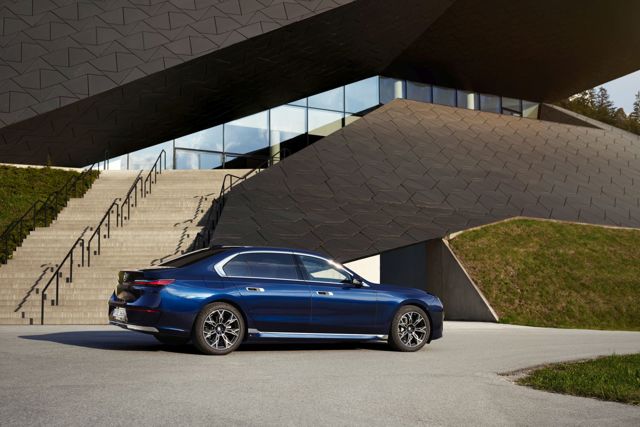 Bmw 7 Series photo 114