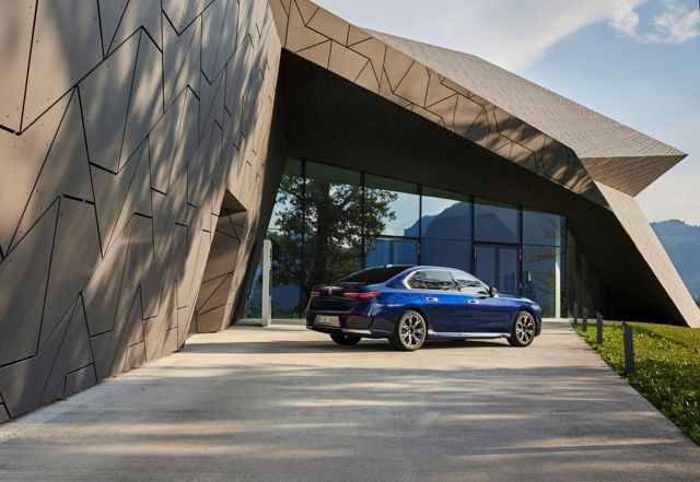 Bmw 7 Series photo 116