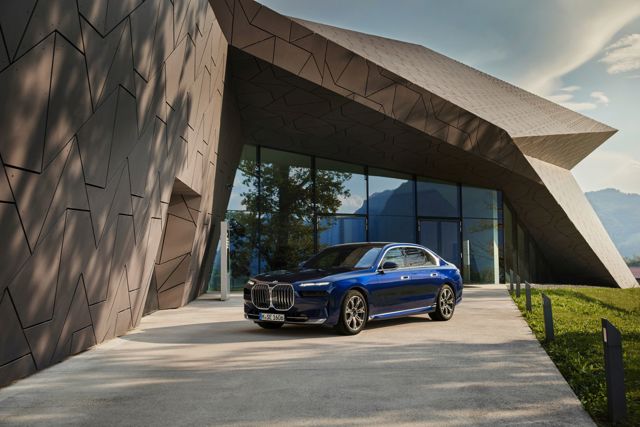 Bmw 7 Series photo 117