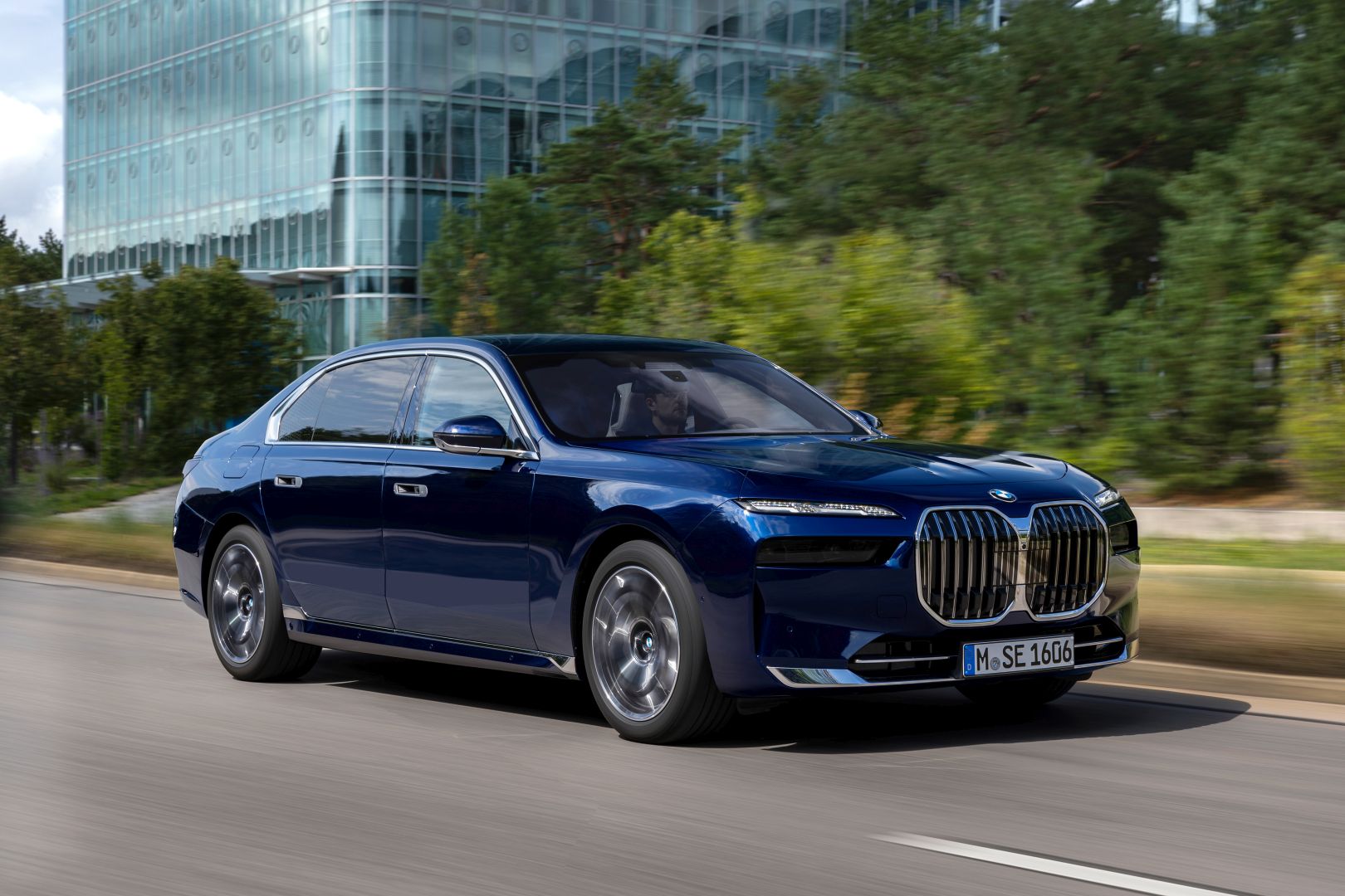 Bmw 7 Series photo 119