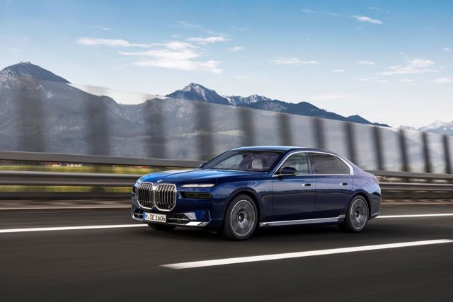 Bmw 7 Series photo 124