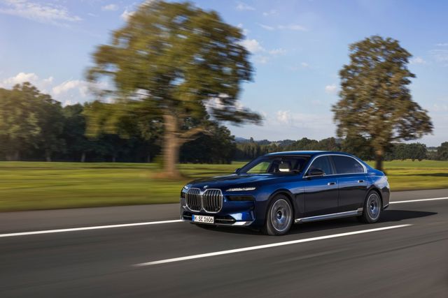 Bmw 7 Series photo 128