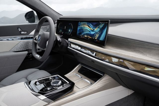 Bmw 7 Series photo 156