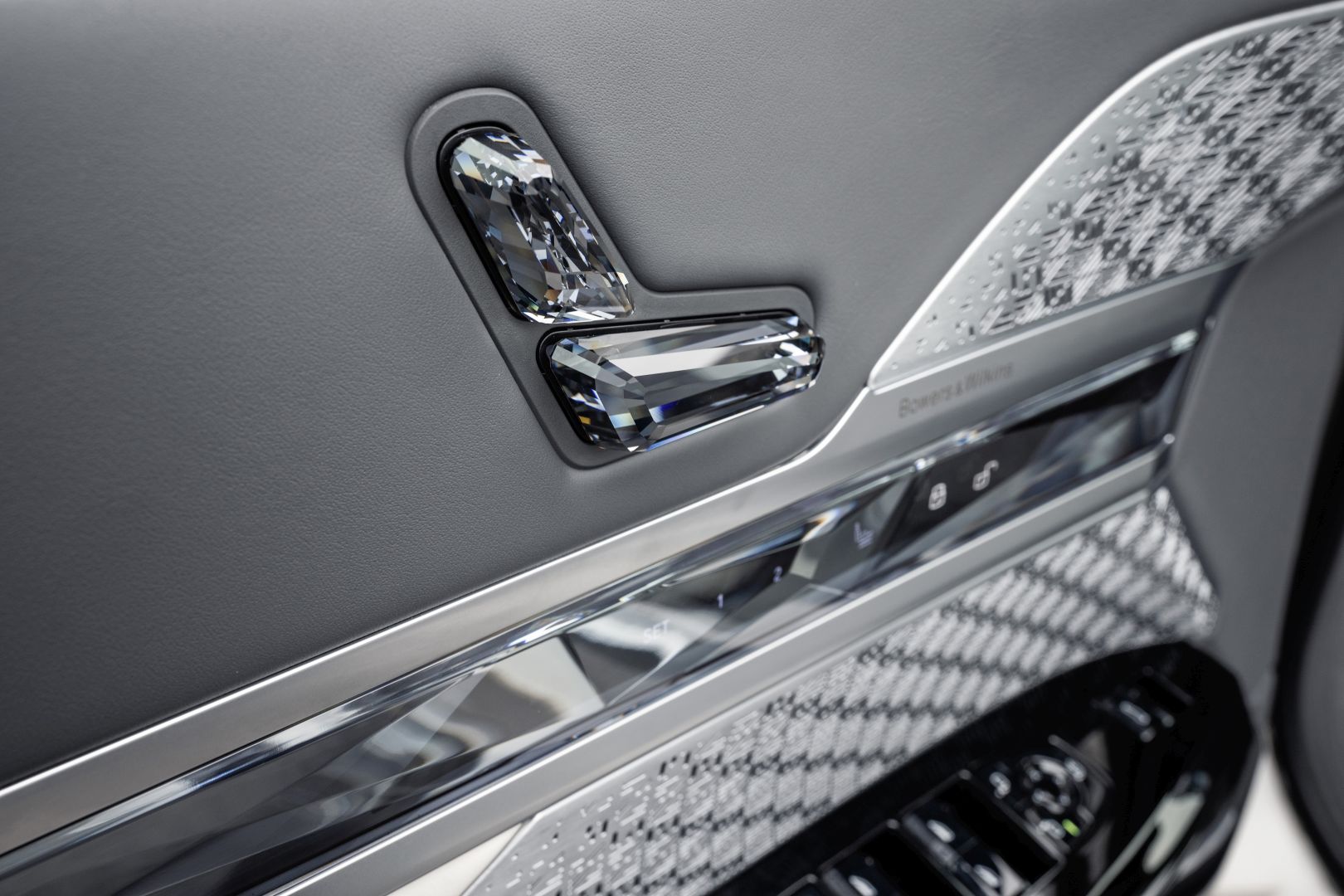 Bmw 7 Series photo 158