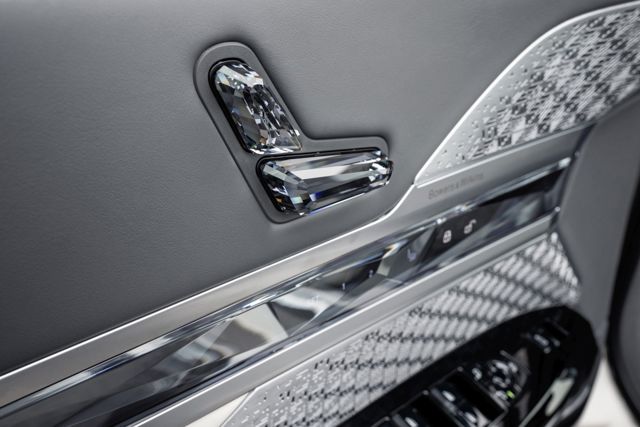 Bmw 7 Series photo 158