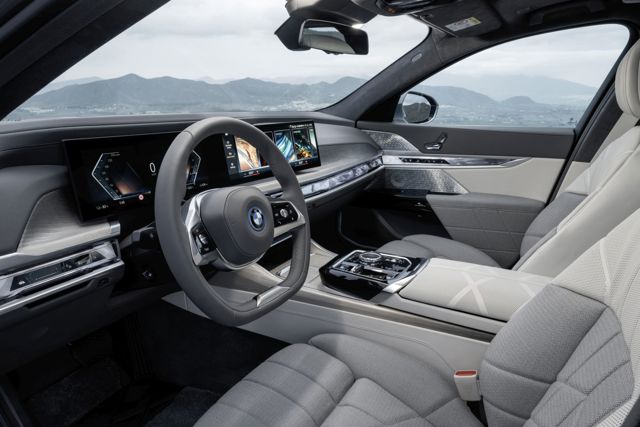 Bmw 7 Series photo 167