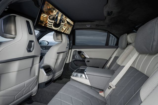 Bmw 7 Series photo 168