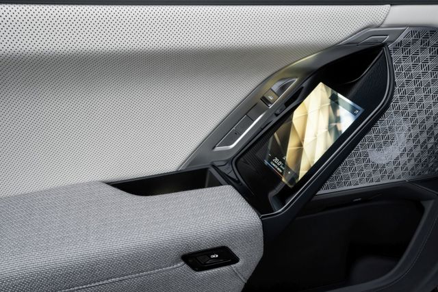 Bmw 7 Series photo 169