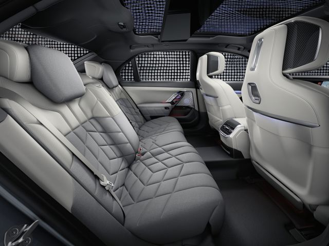 Bmw 7 Series photo 181