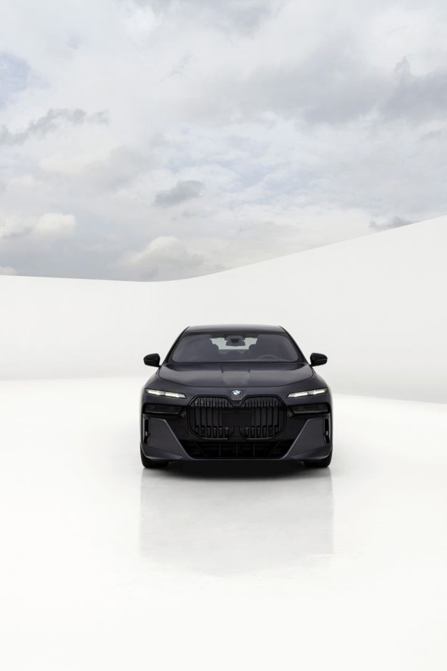 Bmw 7 Series photo 4
