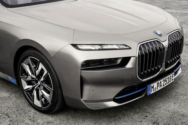 Bmw 7 Series photo 14