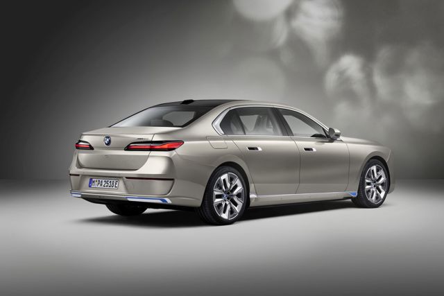 Bmw 7 Series photo 21