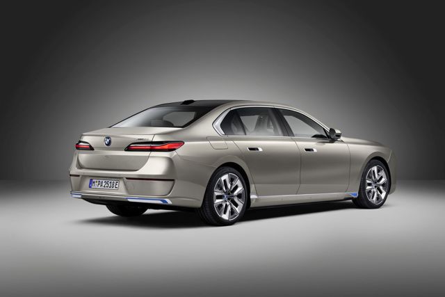 Bmw 7 Series photo 22