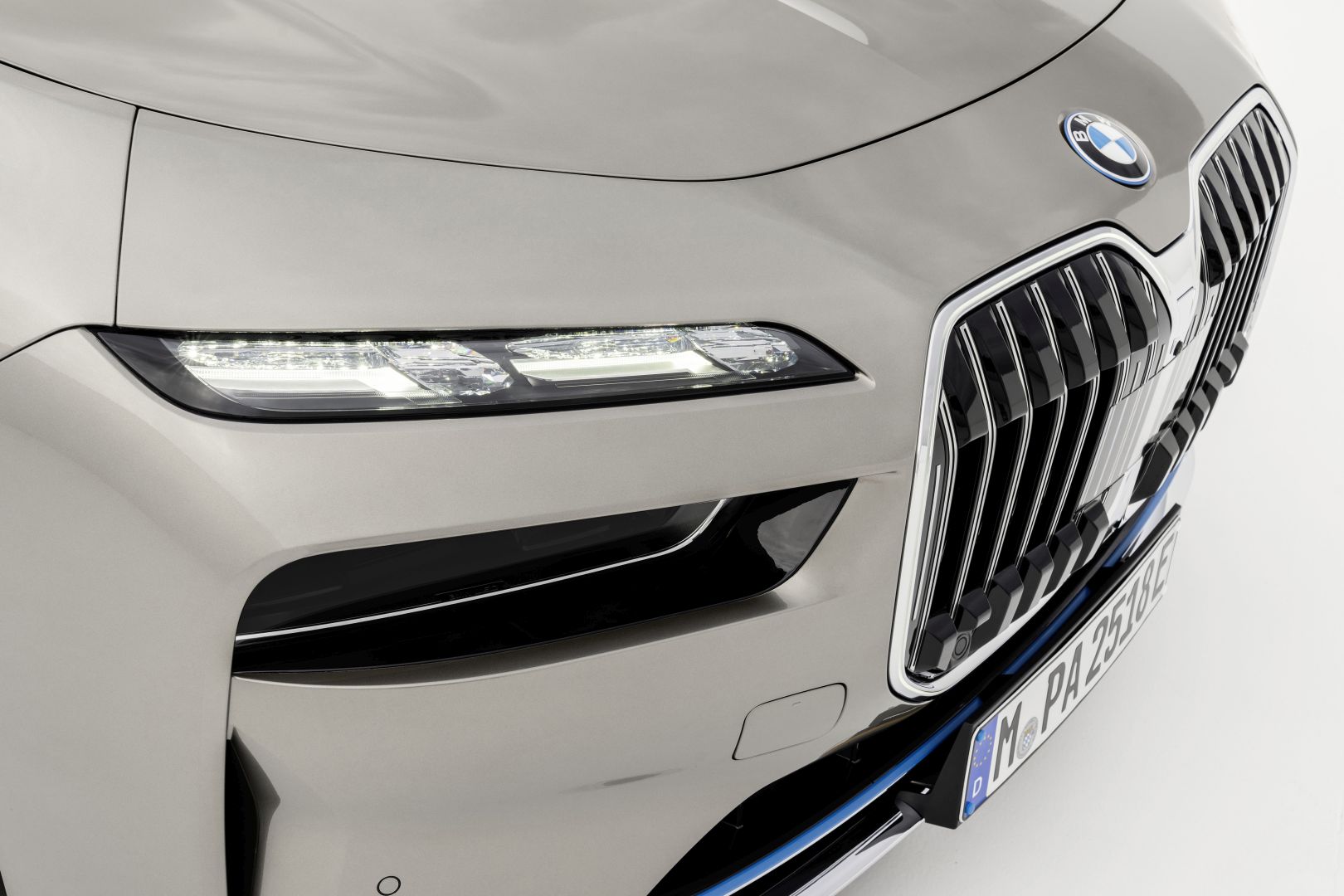 Bmw 7 Series photo 25