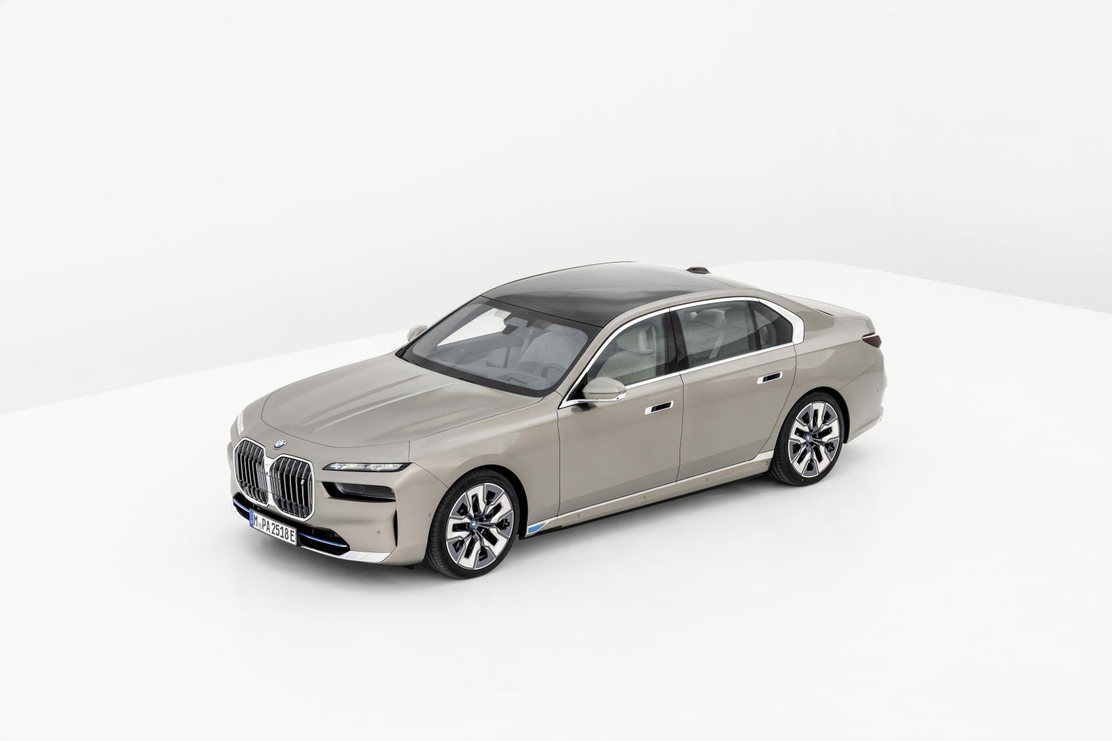 Bmw 7 Series photo 28