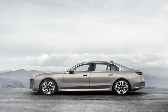 Bmw 7 Series photo 34