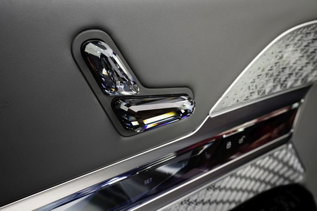 Bmw 7 Series photo 139
