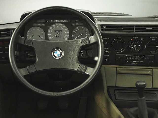 Bmw 7 Series foto 44