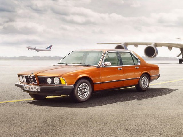 Bmw 7 Series foto 13