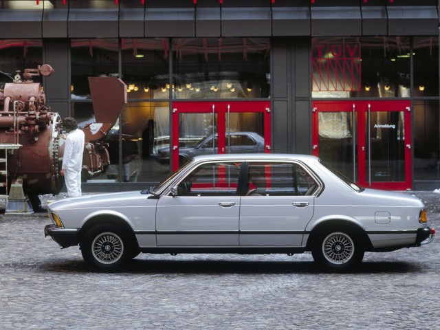 Bmw 7 Series foto 15