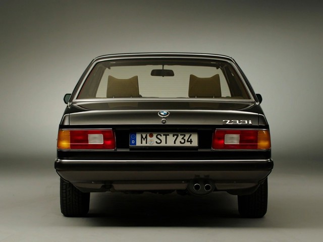 Bmw 7 Series foto 33