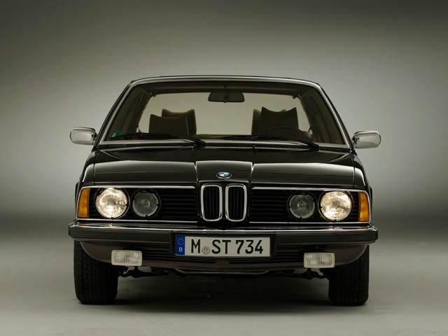 Bmw 7 Series foto 34