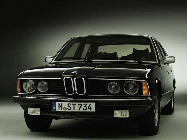 Bmw 7 Series foto 35