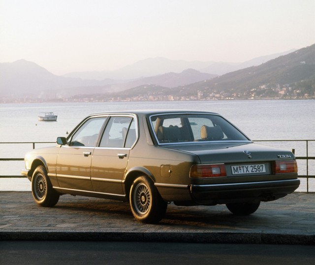 Bmw 7 Series foto 37