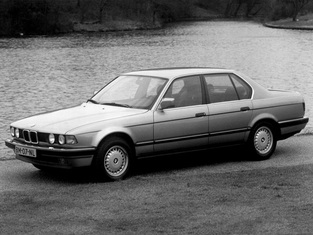 Bmw 7 Series photo 12