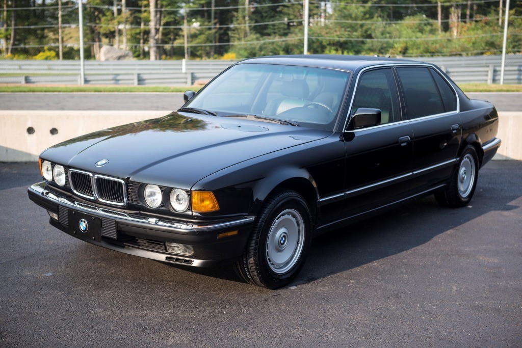 Bmw 7 Series photo 14