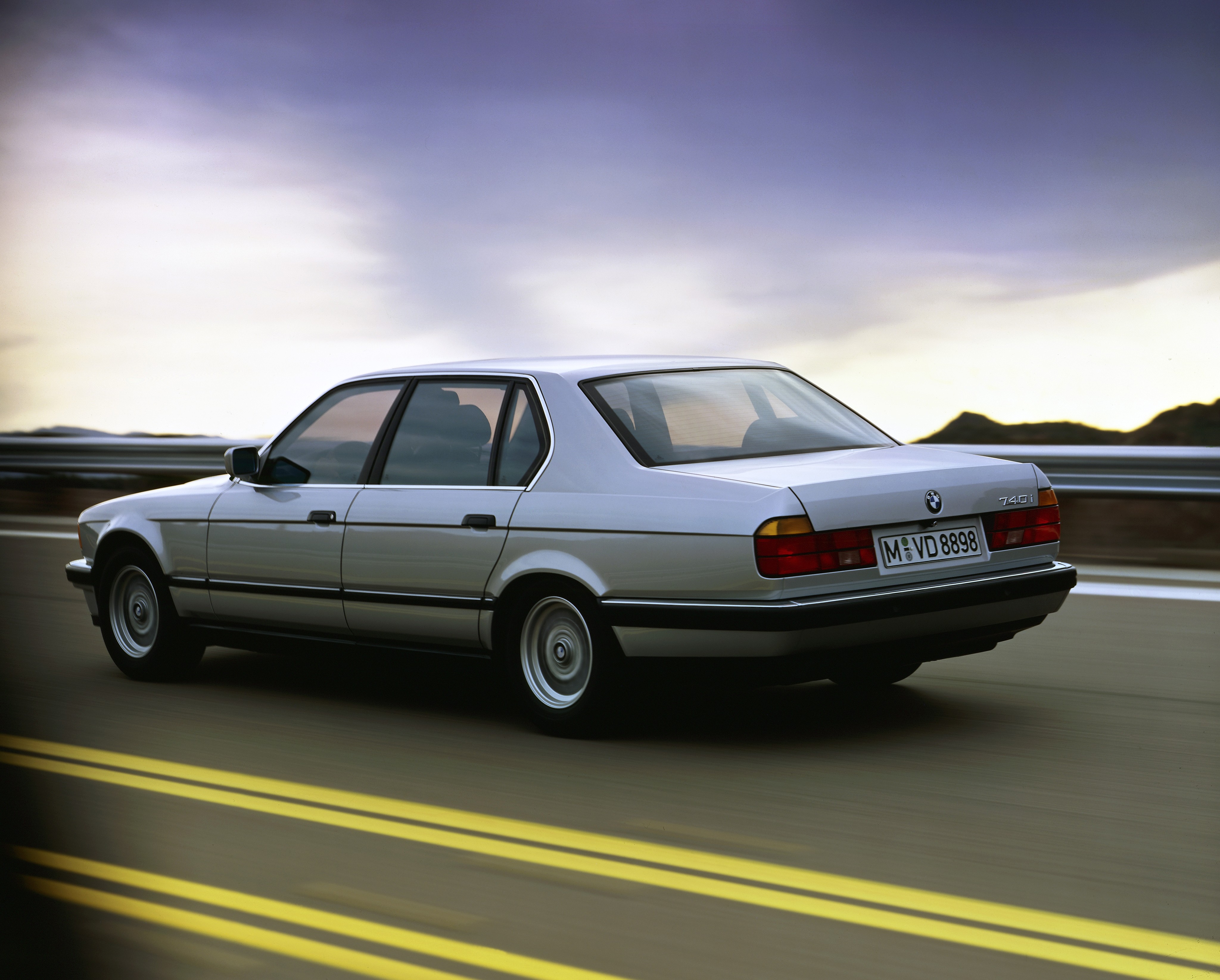 Bmw 7 Series photo 27