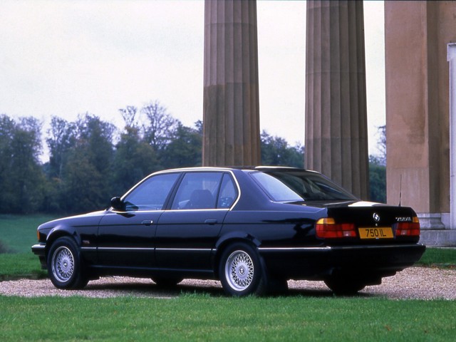 Bmw 7 Series photo 34