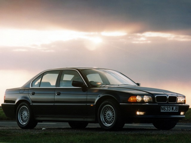 Bmw 7 Series photo 16