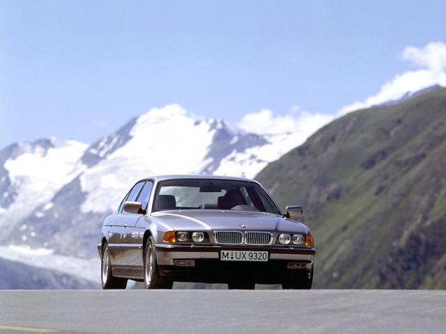 Bmw 7 Series photo 17