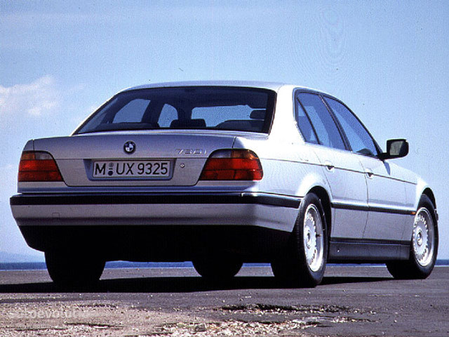 Bmw 7 Series photo 3