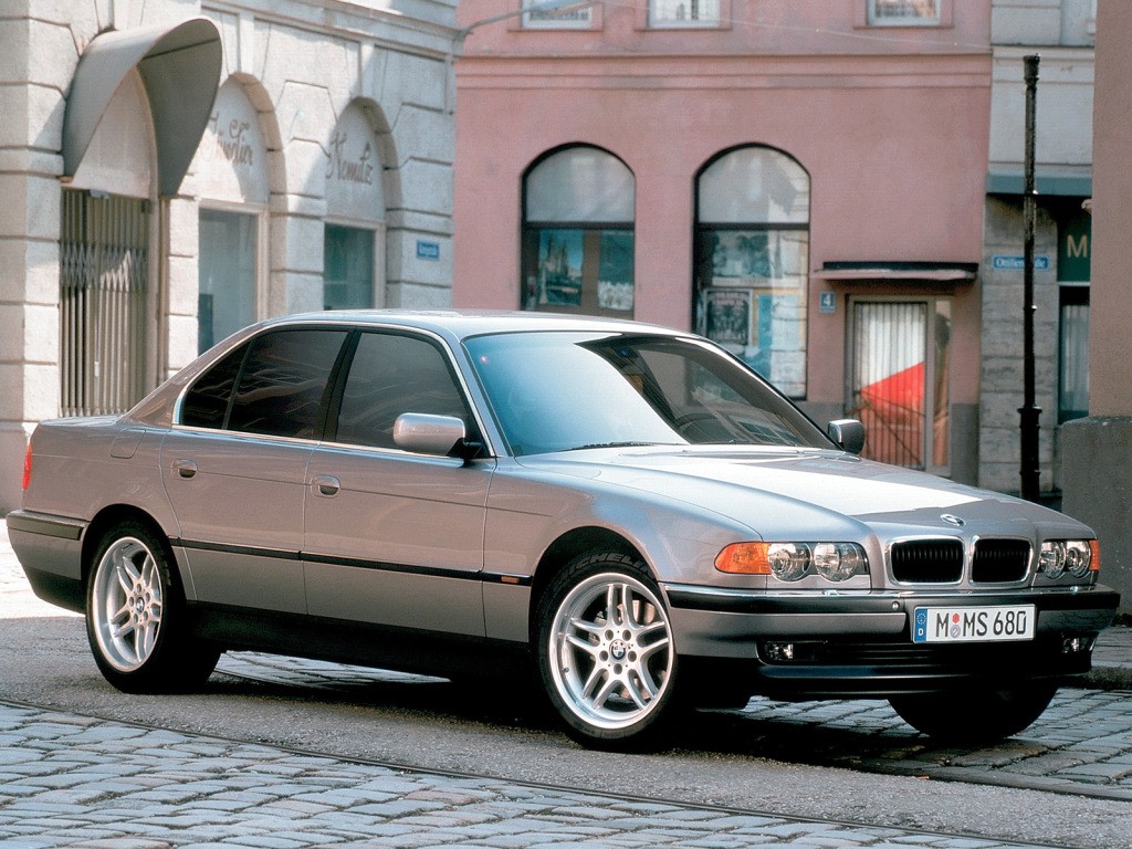 Bmw 7 Series photo 25