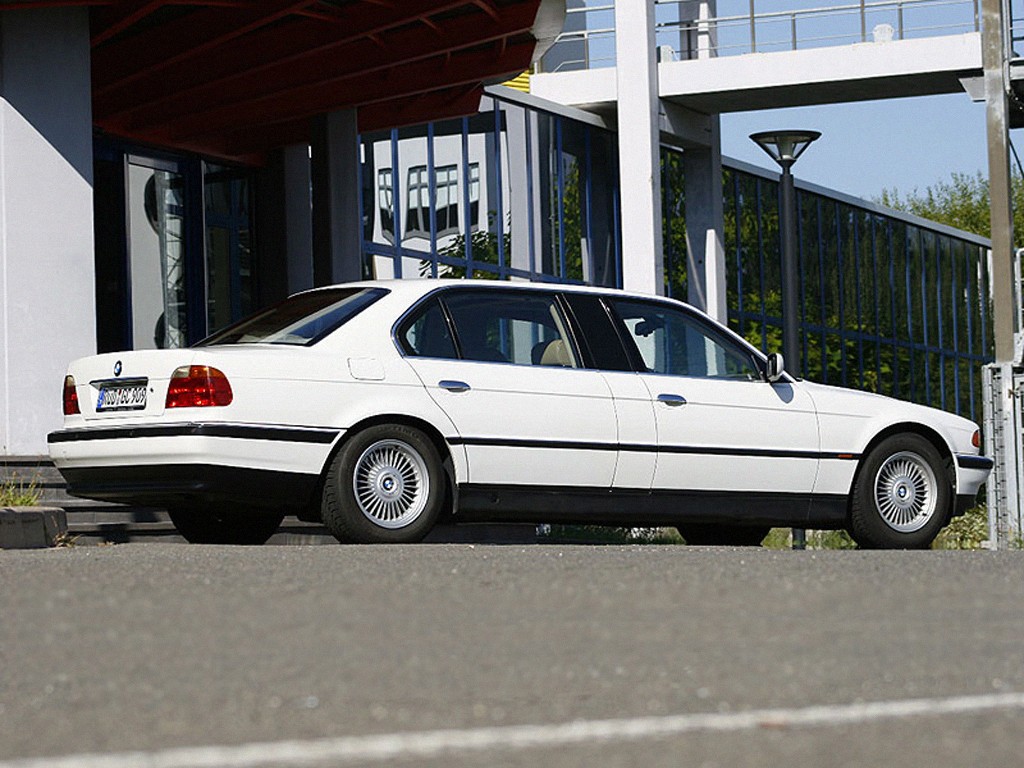 Bmw 7 Series photo 34