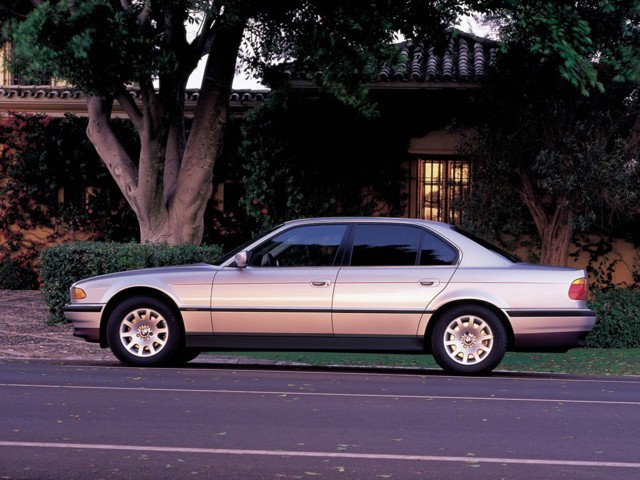 Bmw 7 Series photo 37