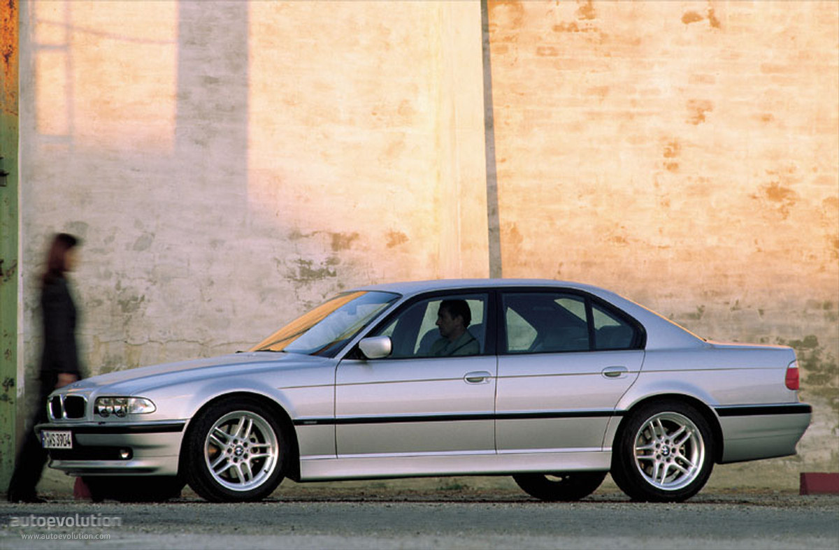 Bmw 7 Series photo 9