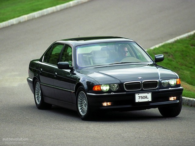 Bmw 7 Series photo 1
