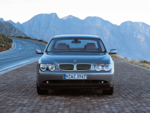 Bmw 7 Series photo 16