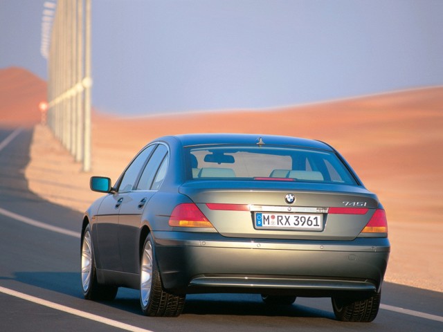 Bmw 7 Series photo 31