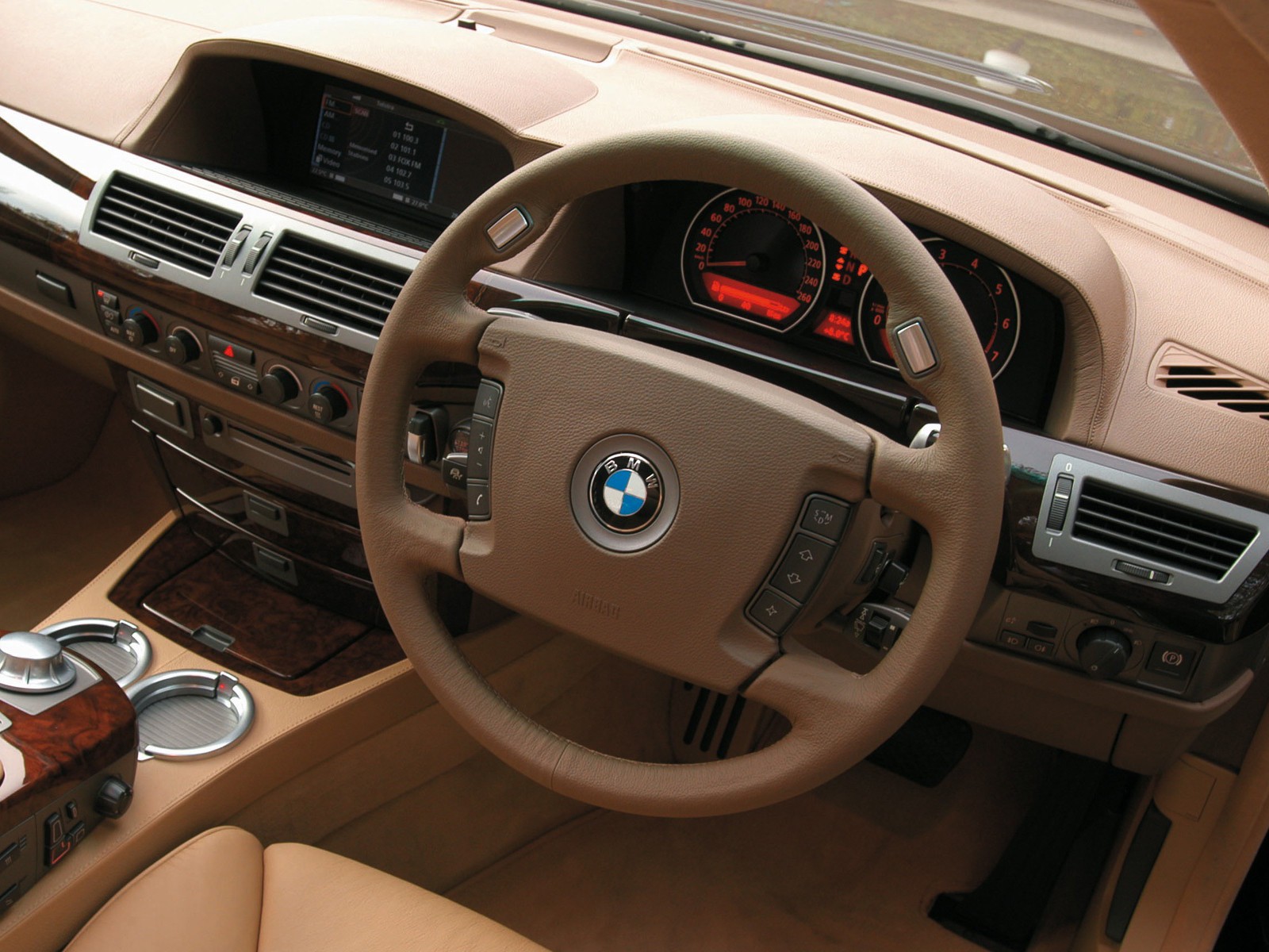 Bmw 7 Series photo 77