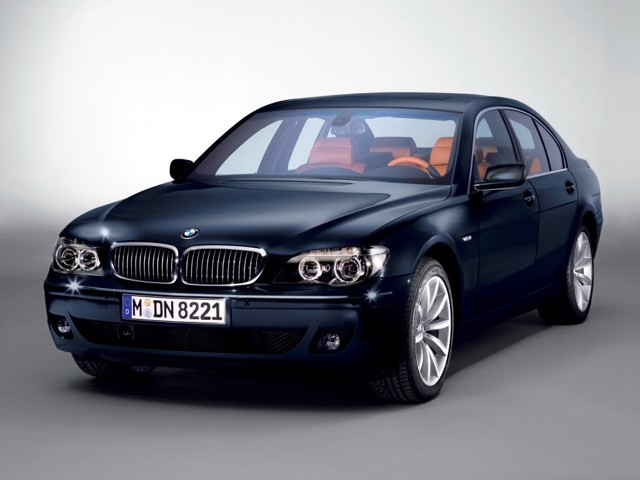 Bmw 7 Series photo 11