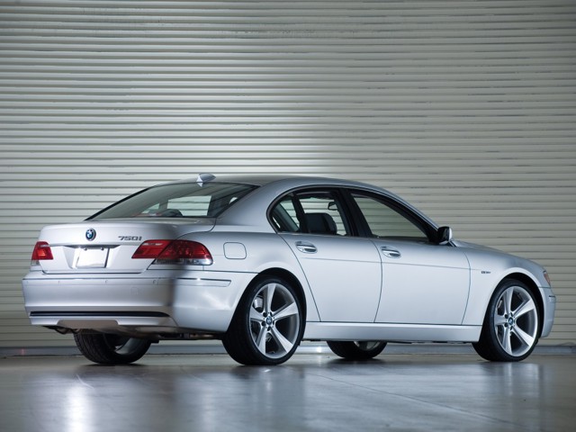 Bmw 7 Series photo 24